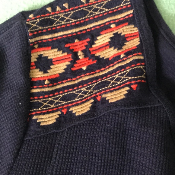 Navy waffled Eddie Bauer tunic - Picture 2 of 4